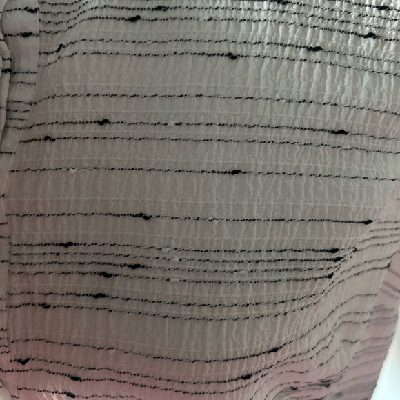 Liz Claiborne Black and White Sleeveless Blouse - Picture 5 of 7